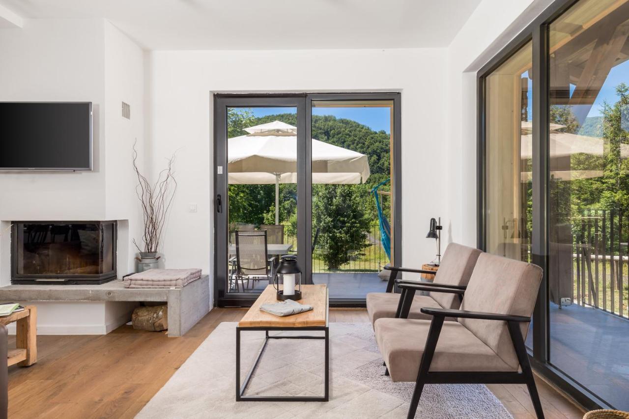 Modern Alpine Monsalbius Chalet Baske Ostarije Buitenkant foto